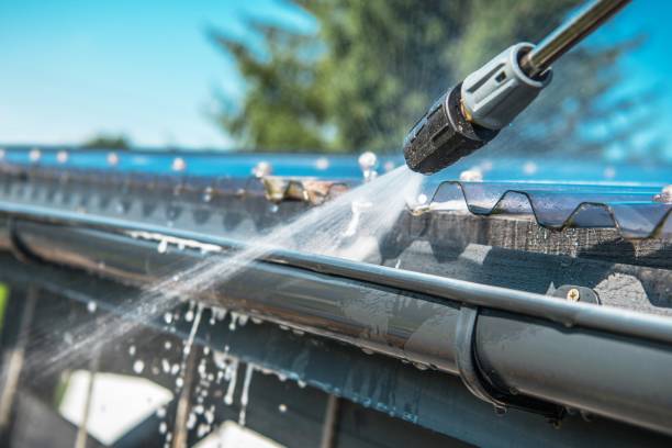 Best Pressure Washing Siding  in Veedersburg, IN